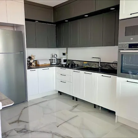 Stunning Sea & Mountain View Duplex In Διαμέρισμα *